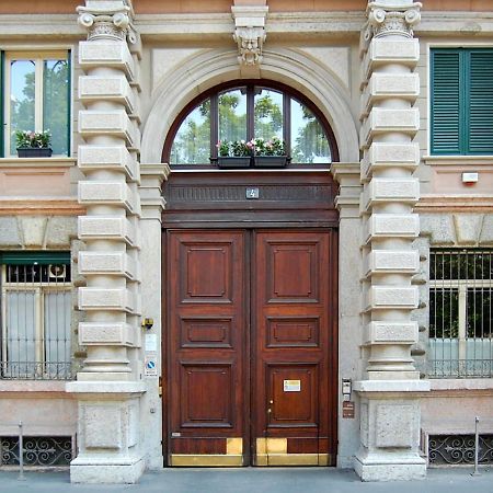 Castello Guest House Milano ภายนอก รูปภาพ