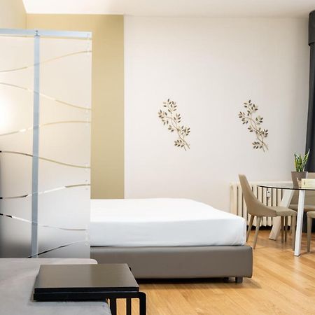 Castello Guest House Milano ภายนอก รูปภาพ