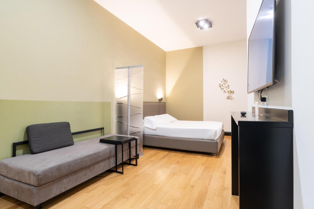 Castello Guest House Milano ภายนอก รูปภาพ