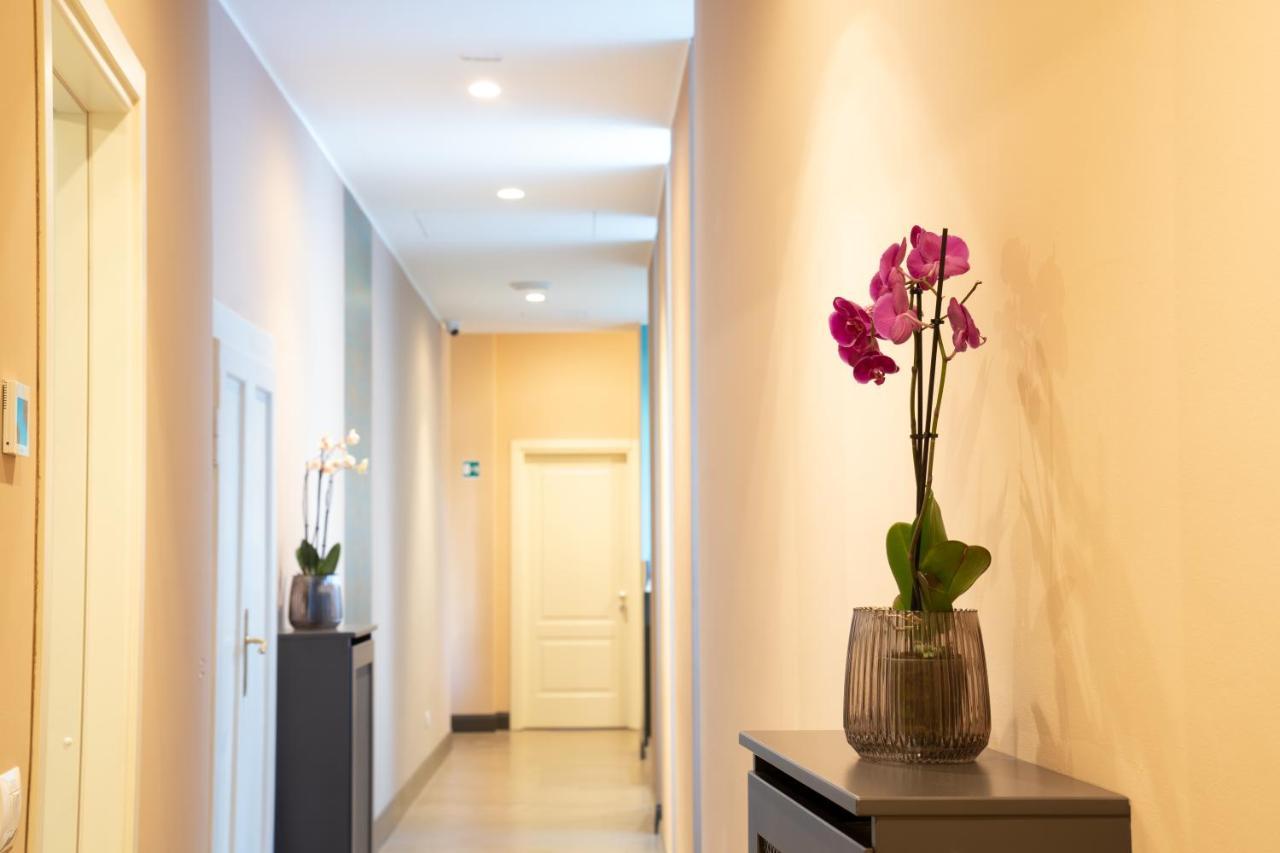 Castello Guest House Milano ภายนอก รูปภาพ