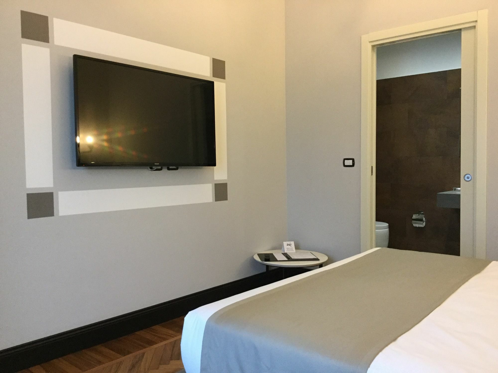 Castello Guest House Milano ภายนอก รูปภาพ