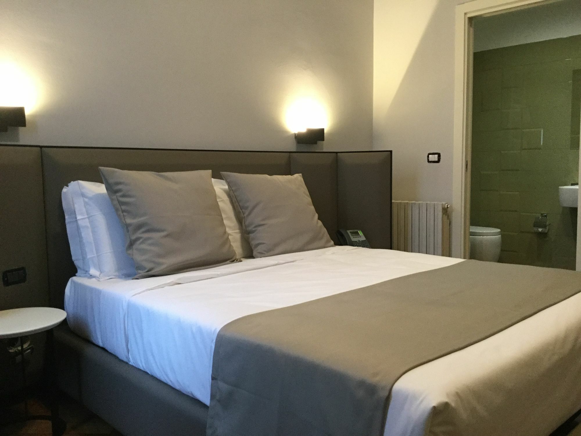Castello Guest House Milano ภายนอก รูปภาพ